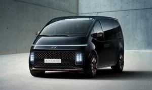 Hyundai staria mobil mewah keluarga - moladin