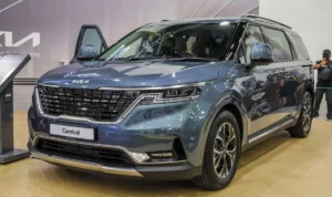 KIA grand carnival mobil mewah keluarga - moladin