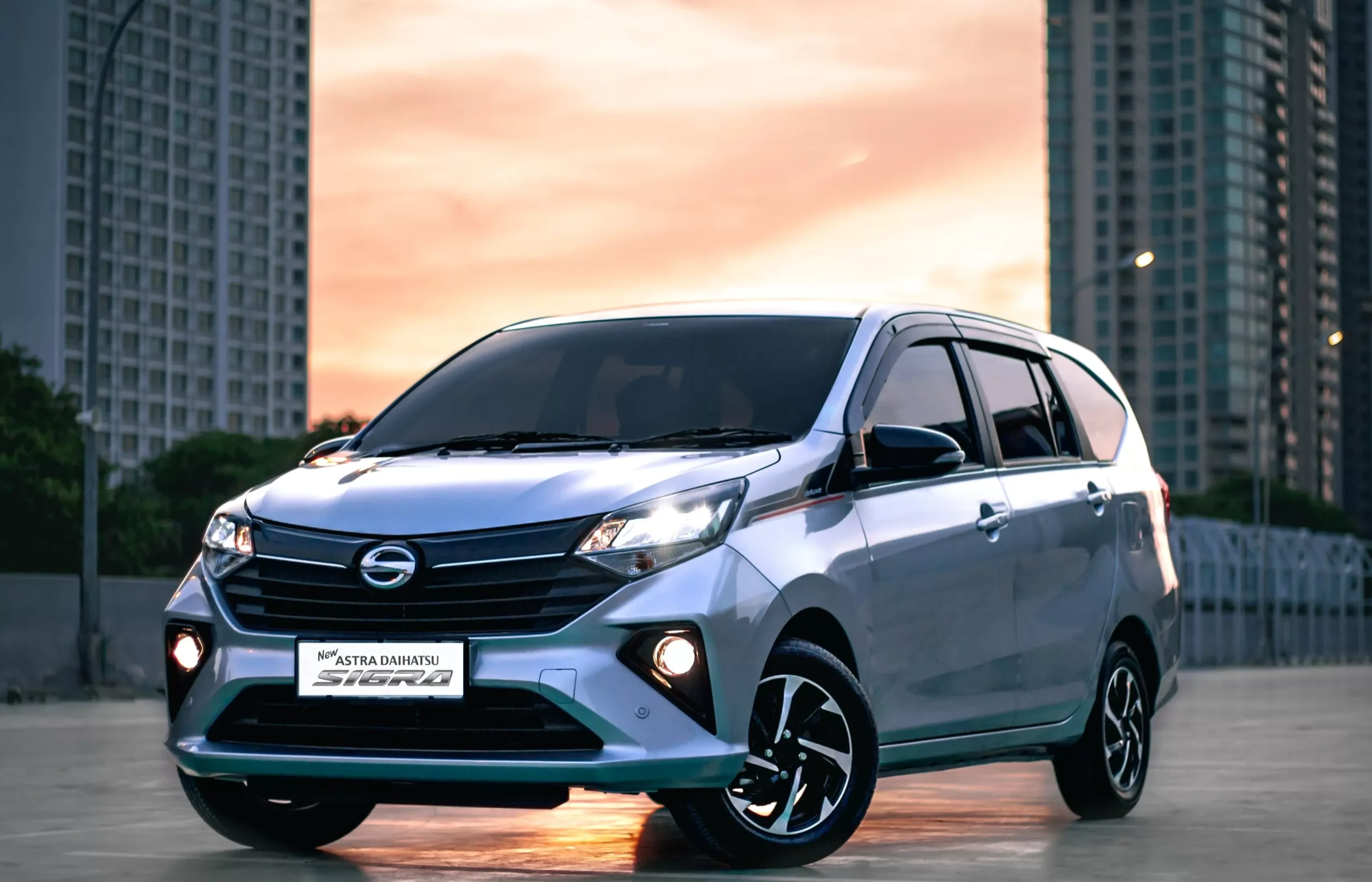 21 Rekomendasi Mobil Irit BBM yang Murah Perawatannya daihatsu sigra mobil irit bbm - moladin