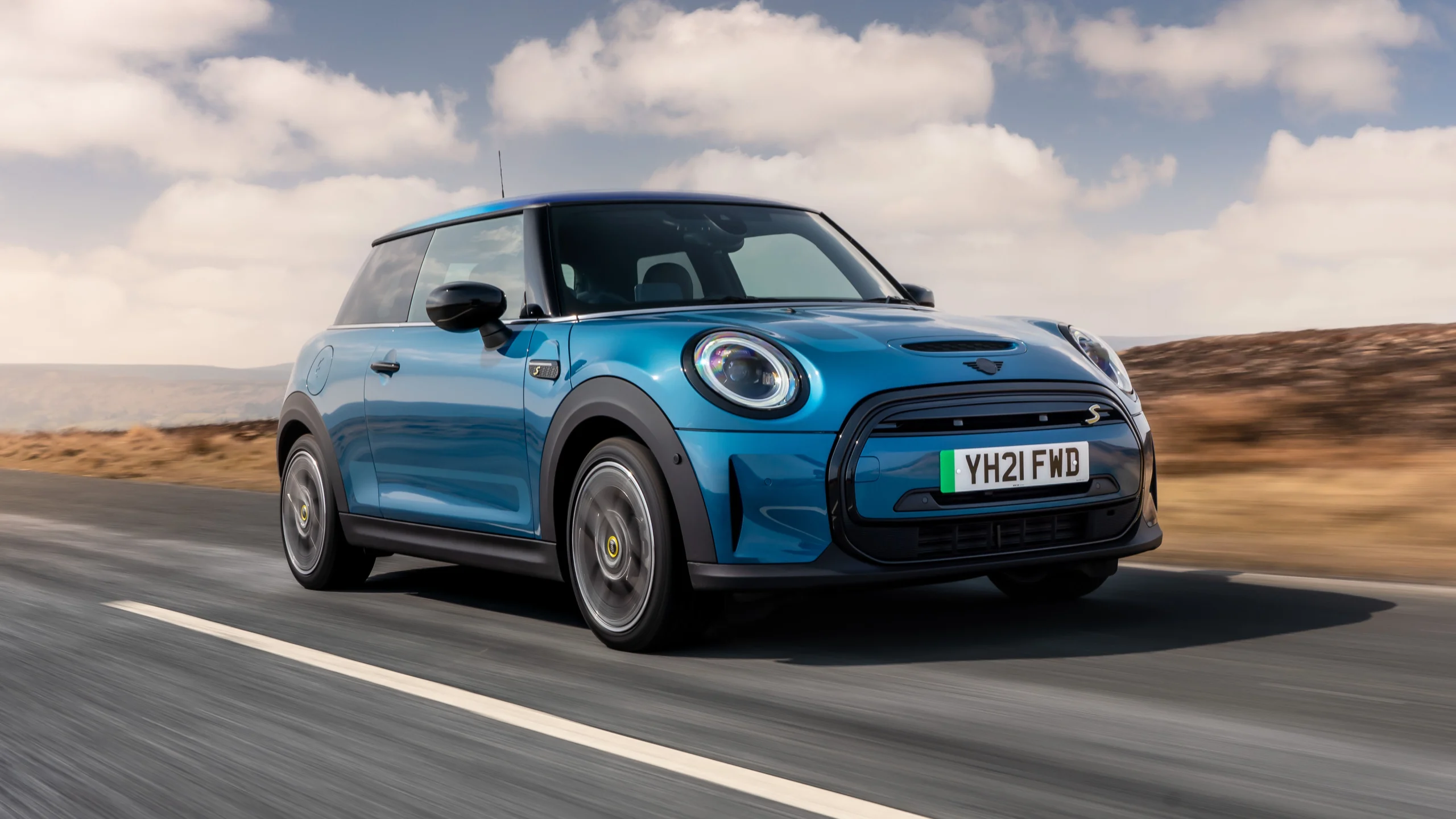 mobil listrik mini electric - Moladin