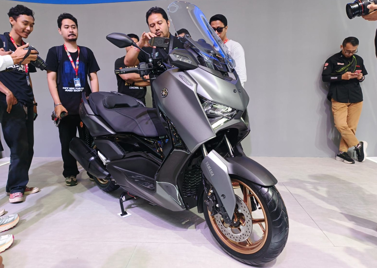 yamaha xmax techmax 2 leads