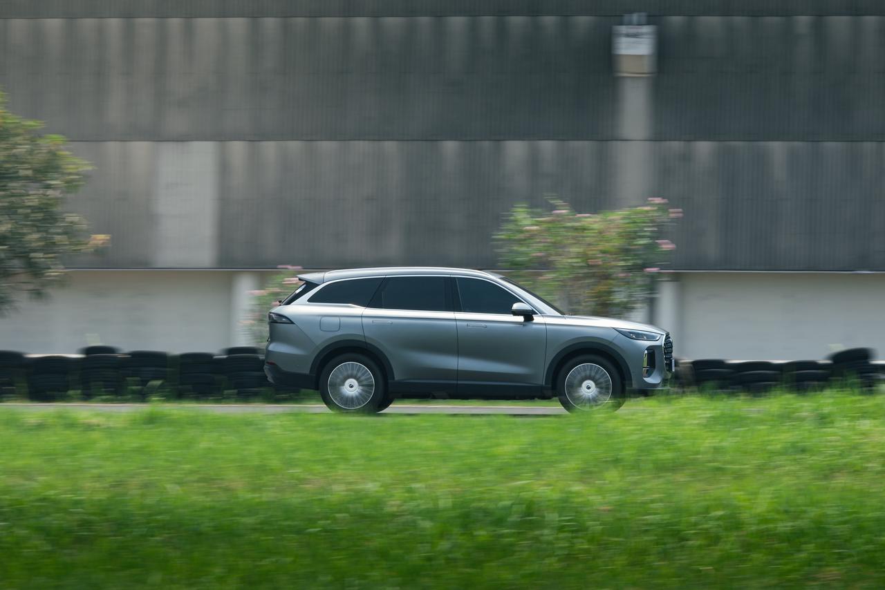 Chery TIGGO 9 CSH AWD 11