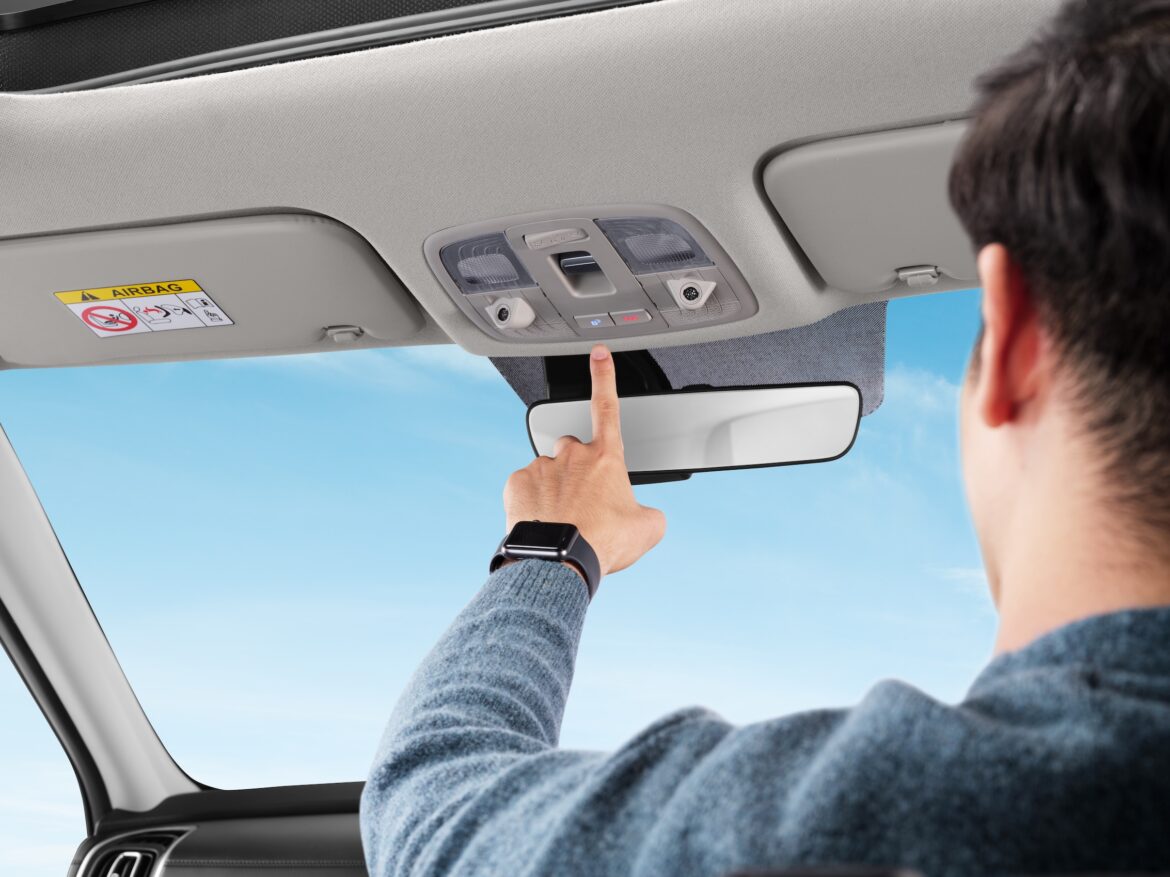 Pengguna Hyundai Wajib Tahu Fungsi Tombol Bluelink