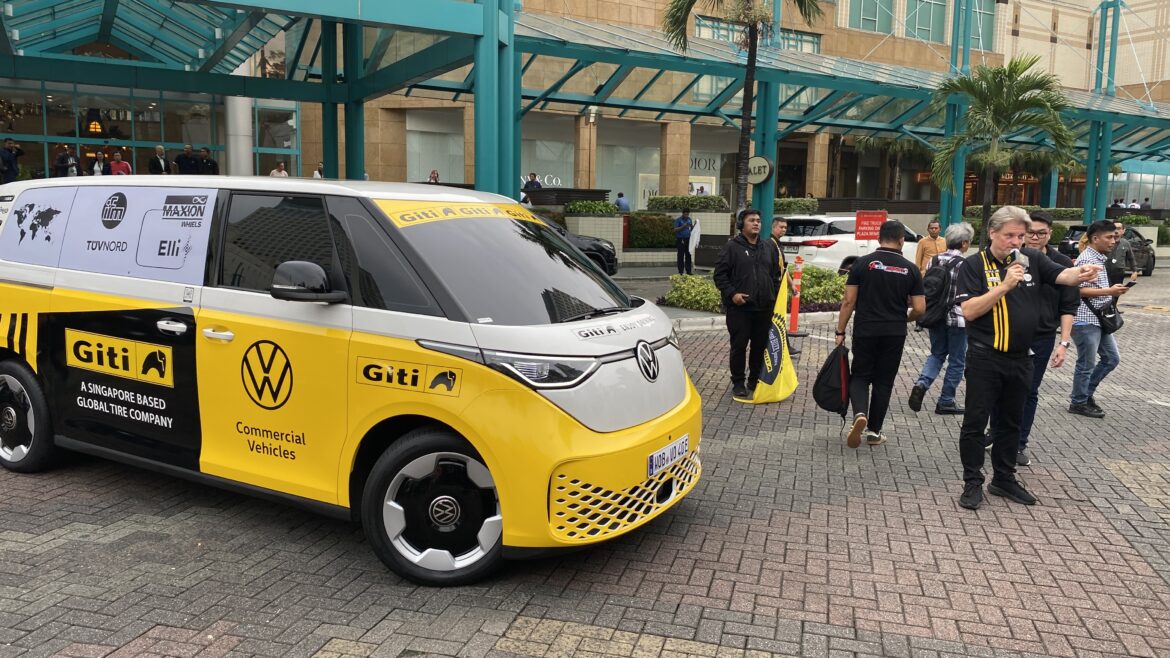 Volkswagen ID. BUZZ World Tour Menembus Lima Benua