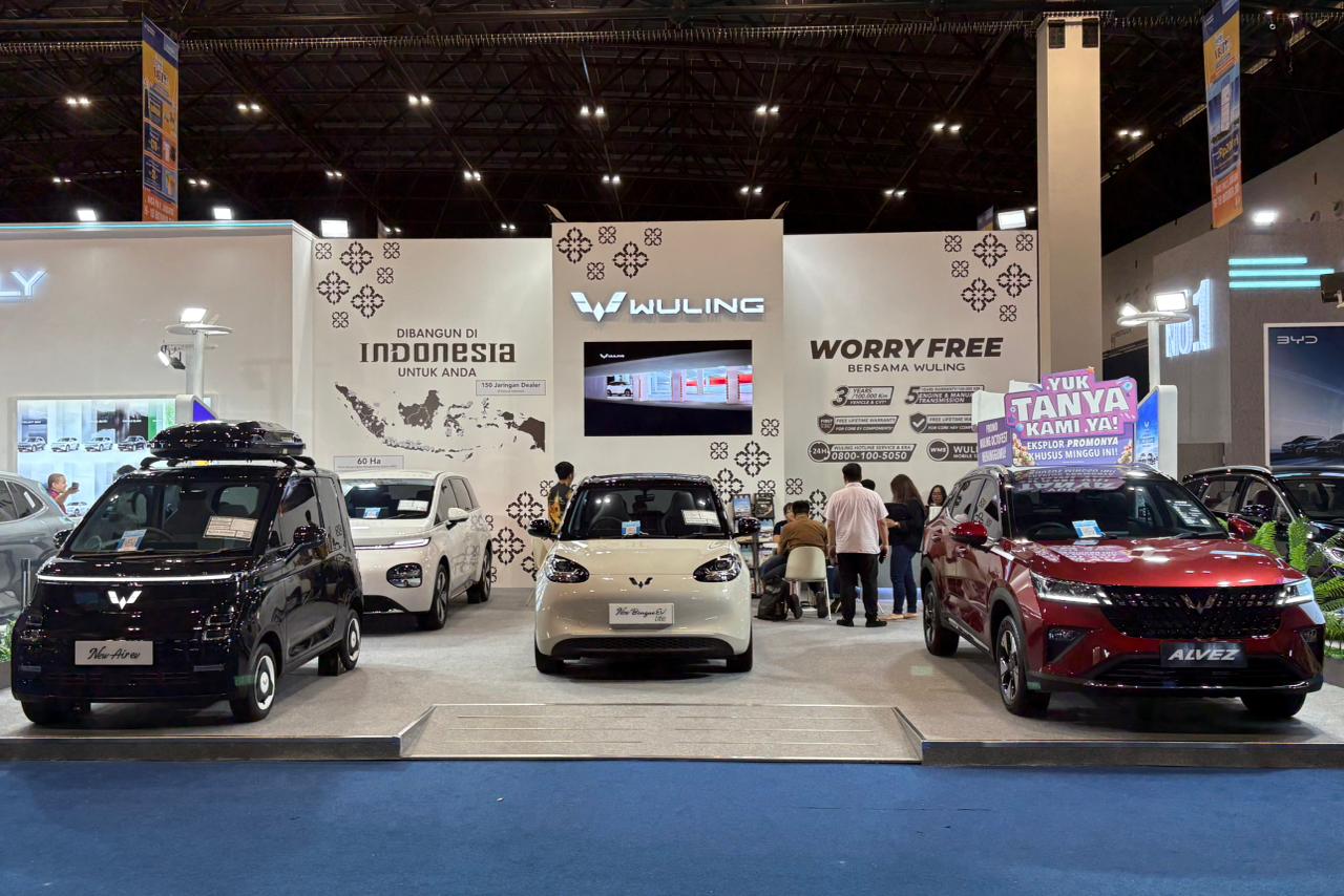 Wuling Menampilkan New Air ev New BinguoEV New Cloud EV dan Alvez di Livin Fest 2025