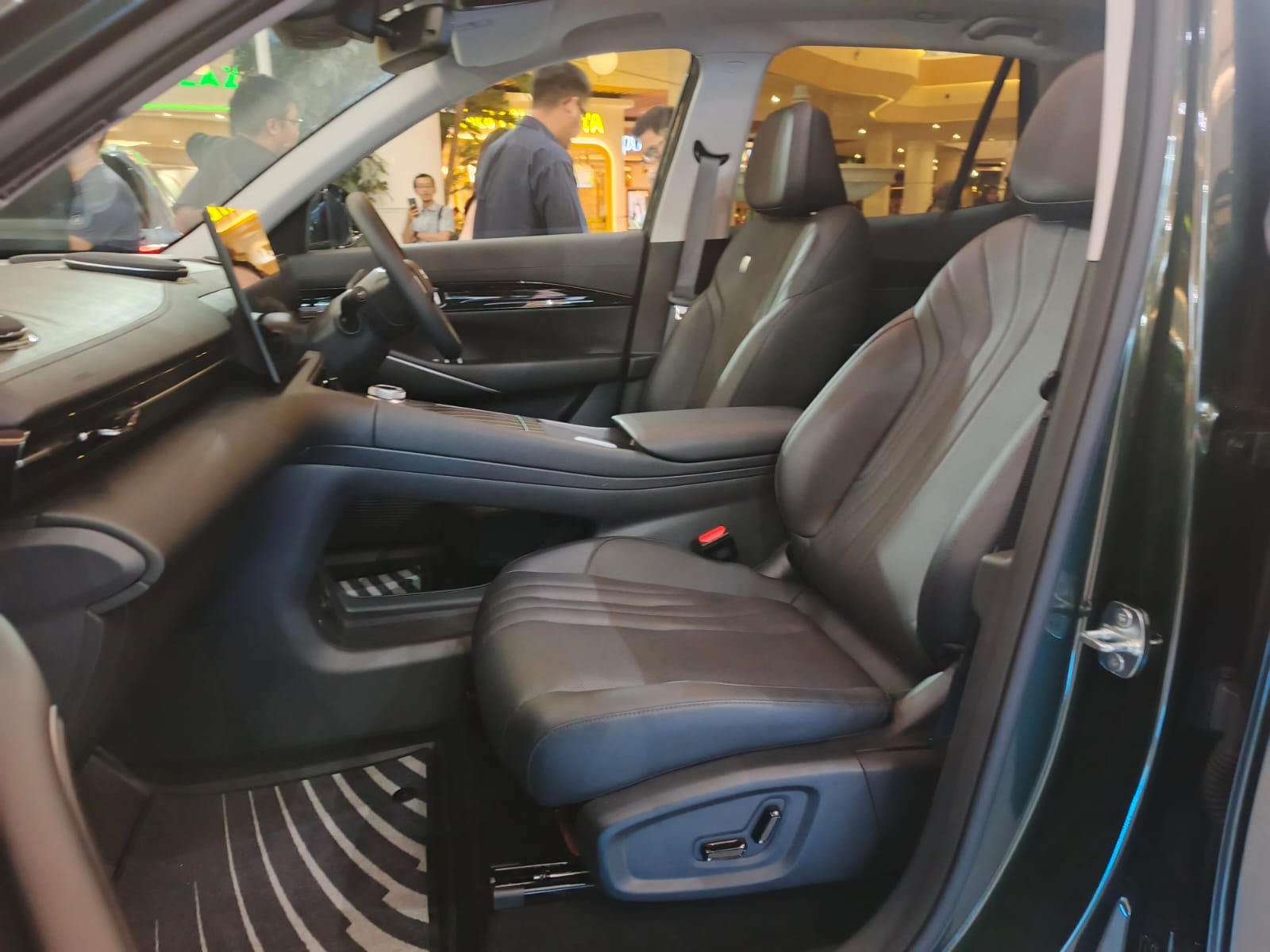 harga geely starray emi 4