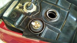 Tips Tutup Tangki Bensin Tidak Jatuh, Pakai Dudukan Magnet