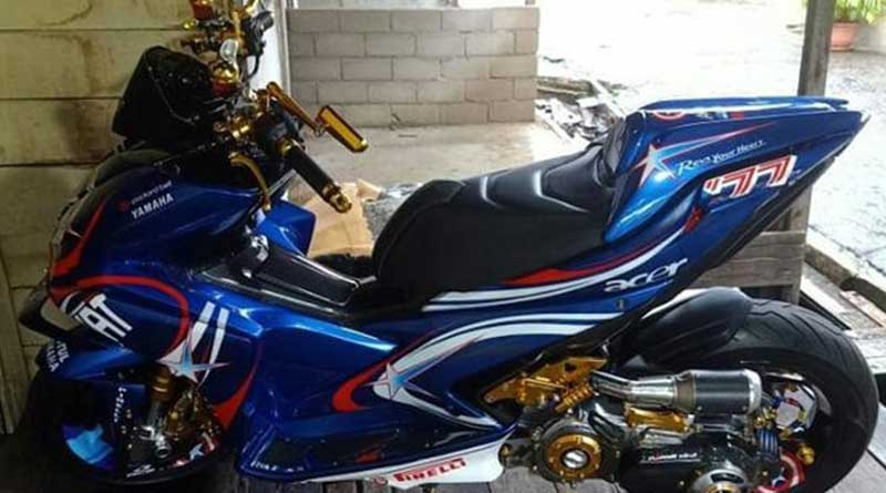 Ban depan dan belakang menggunakan Pirelli Diablo Rosso