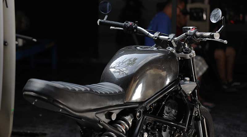 dominasi warna hitam