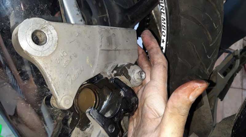 Bersihkan Rutin Kaliper