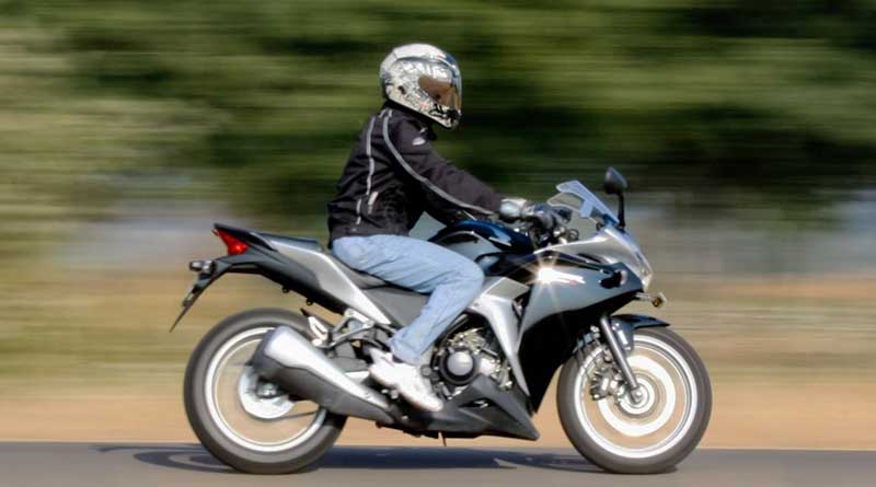 Berkendara Di Bawah Batas Kecepatan Maksimal