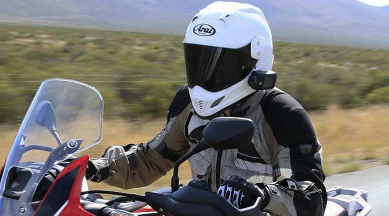 3-posisi-pas-pasang-action-camera-di-helm