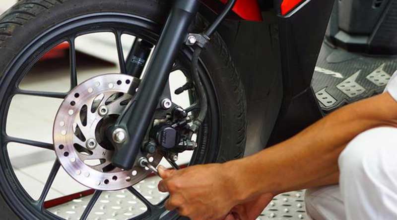 Ini Cara Setel Rem Cakram Motor dan Merawatnya Cara setel rem cakram motor