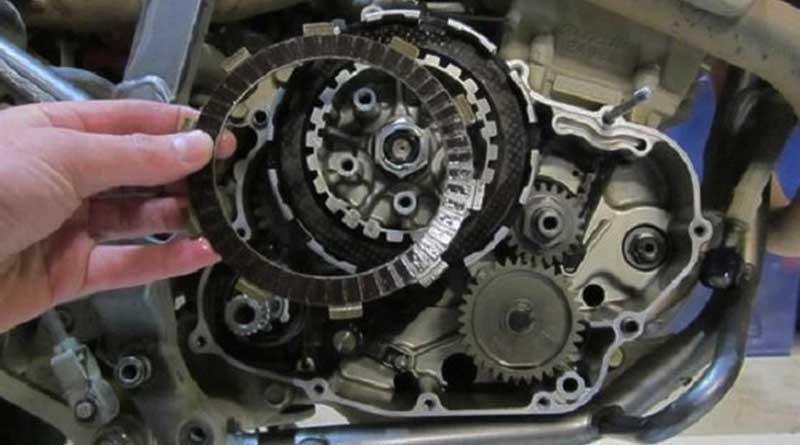 ciri-ciri kopling motor selip