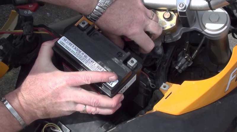 Cek Rutin Kondisi Aki