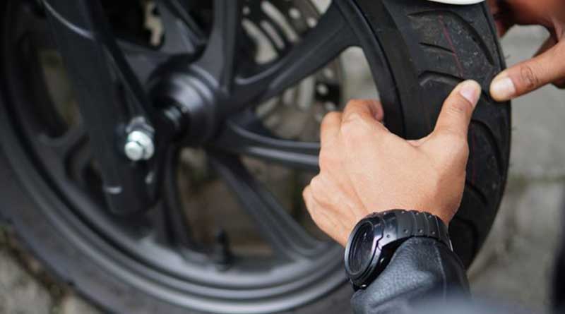 Periksa Ban Secara Rutin Di Bengkel