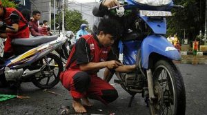5 Estimasi Biaya Perbaikan Motor Terendam Banjir