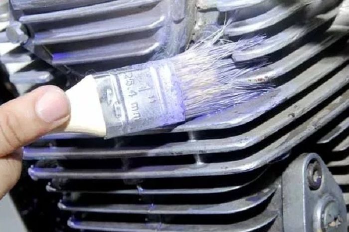 Cara Membersihkan Mesin Motor