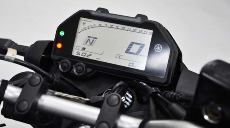 adu-gahar-yamaha-mt-25-dengan-ktm-duke-250