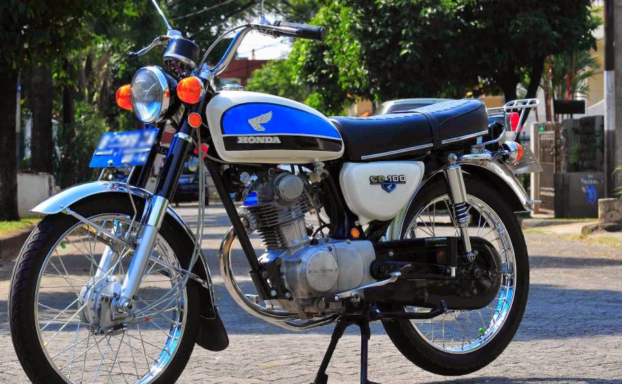 Yuk, Nostalgia dengan Motor CB 100 Klasik! Honda CB100