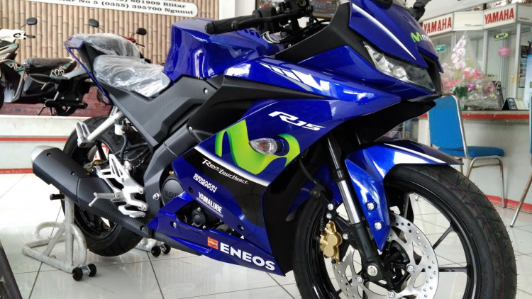 Yamaha All New R15 Movistar