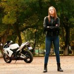 7 Rekomendasi Jaket Motor Wanita yang Nyaman Dipakai Saat Touring