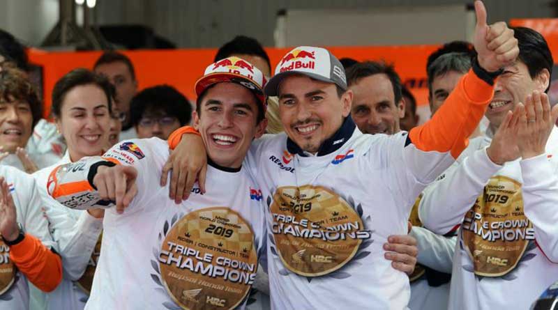 juara-di-valencia,-marquez-bawa-honda-raih-triple-crown