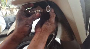 Cara Pasang Lampu LED Motor di Rumah, Praktis Tanpa Bongkar Bodi