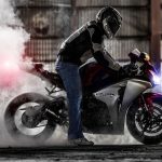 11 Penyebab Motor Ngebul Keluar Asap Putih dan Solusinya - Tuwaga