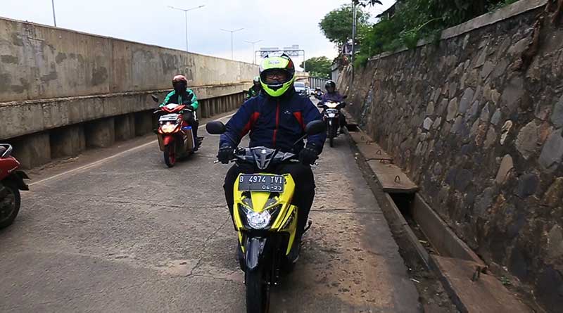 tips naik motor matik - suzuki nex ii cross