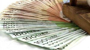 Kelebihan dan Kekurangan Pinjaman Dana Tunai Tanpa Jaminan