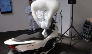 Prediksi Honda PCX Terbaru, Pakai Airbag?