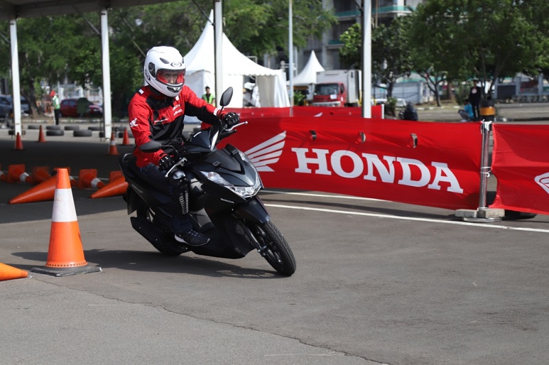 Test Ride Honda Beat 2020: Lincah dan Manut test ride honda beat 2020