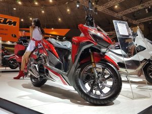 Apa Jadinya Modifikasi Vario 125 Pakai Knalpot CBR250RR?