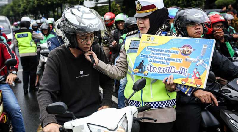 pemotor-wajib-pakai-helm-sni-segini-dendanya-jika-melanggar