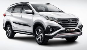 Membandingkan Suzuki XL7 dengan Lawan-lawannya, Siapa Unggul? Toyota Rush Edit