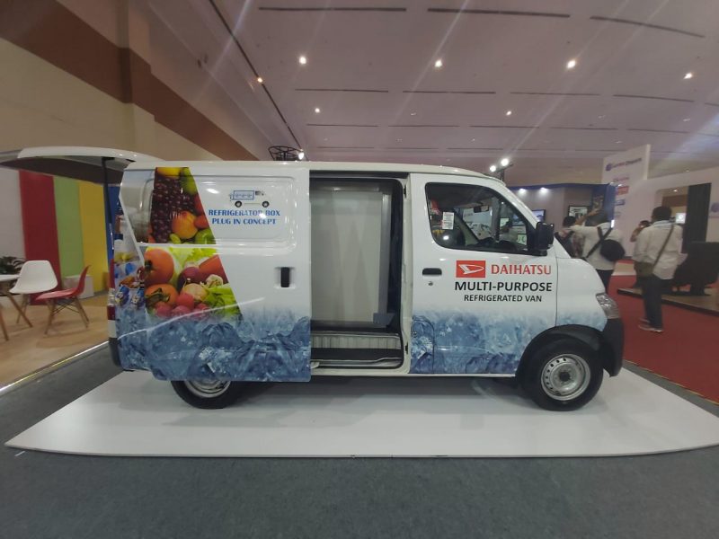 Daihatsu Gran Max Refrigerator