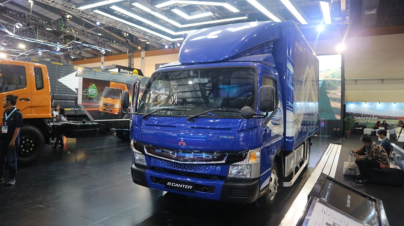 Mitsubishi eCanter truk bertenaga listrik