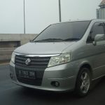 MPV DFSK Tertangkap ‘Wara-Wiri’ di Ibu Kota, Kembaran Serena?