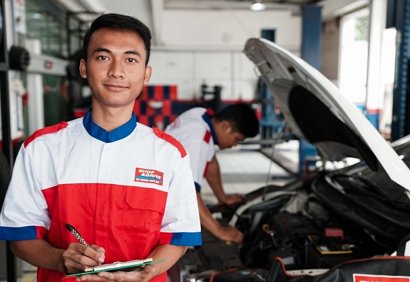 Layanan call center Shop&Drive