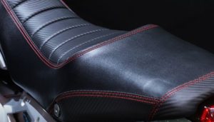 4 Tips Merawat Jok Motor Biar Tetap Empuk dan Awet