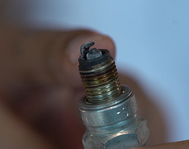 tada busi mobil harus diganti