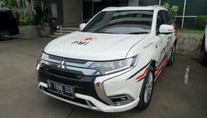 Mitsubishi Outlander PHEV Support Penyemprotan Disinfektan PMI
