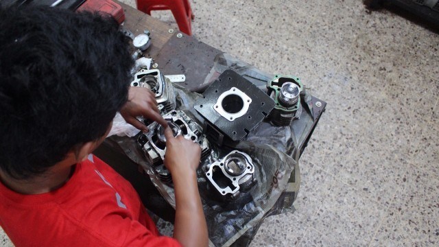7 Rekomendasi Kursus Mekanik Motor untuk Kamu! Kursus mekanik motor belajar mengenai mesin
