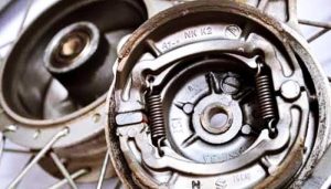 Cara Mengganti Kampas Rem Tromol, Bisa di Rumah Saja