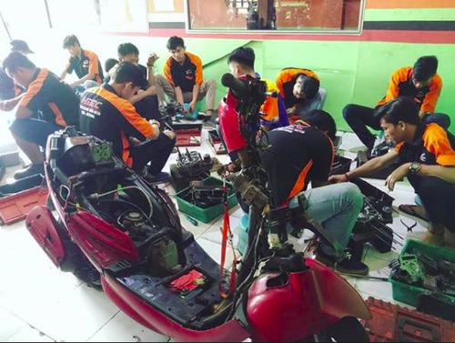 7 Rekomendasi Kursus Mekanik Motor untuk Kamu! HMTC Pusat