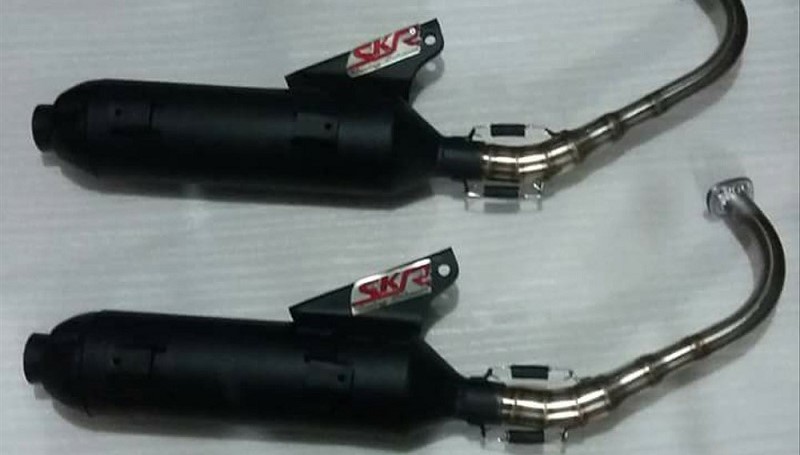 Modifikasi Honda Vario 110, Pelek 17 dan Bodi Vietnam contoh knalpot racing