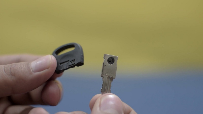 Kunci Motor Patah di Dalam? Ini Cara Mengeluarkannya kunci motor patah di dalam