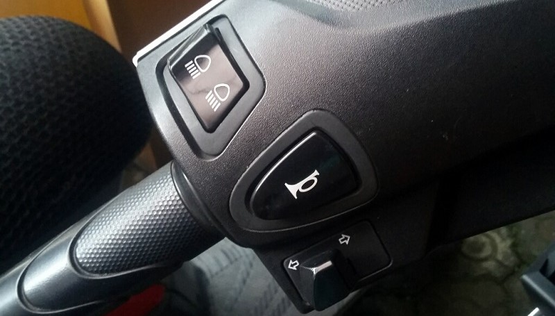 Klakson sepeda motor