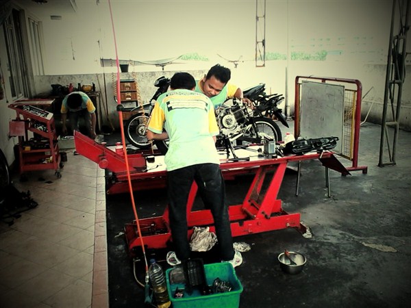 7 Rekomendasi Kursus Mekanik Motor untuk Kamu! Lembaga kursus mekanik Techno Motor Academy